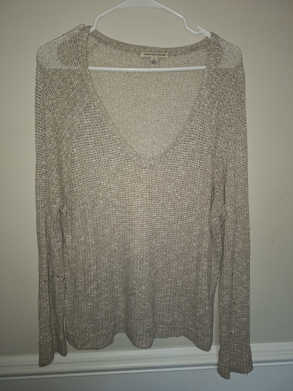 American Eagle Outfitters Light Taupe Marled V-Neck Sweater